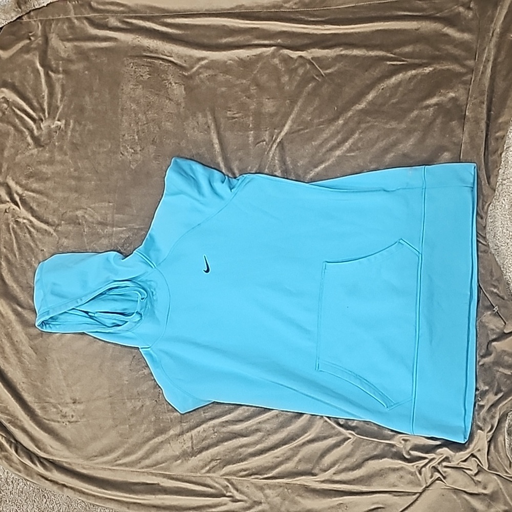 Nike therma fit hoodie